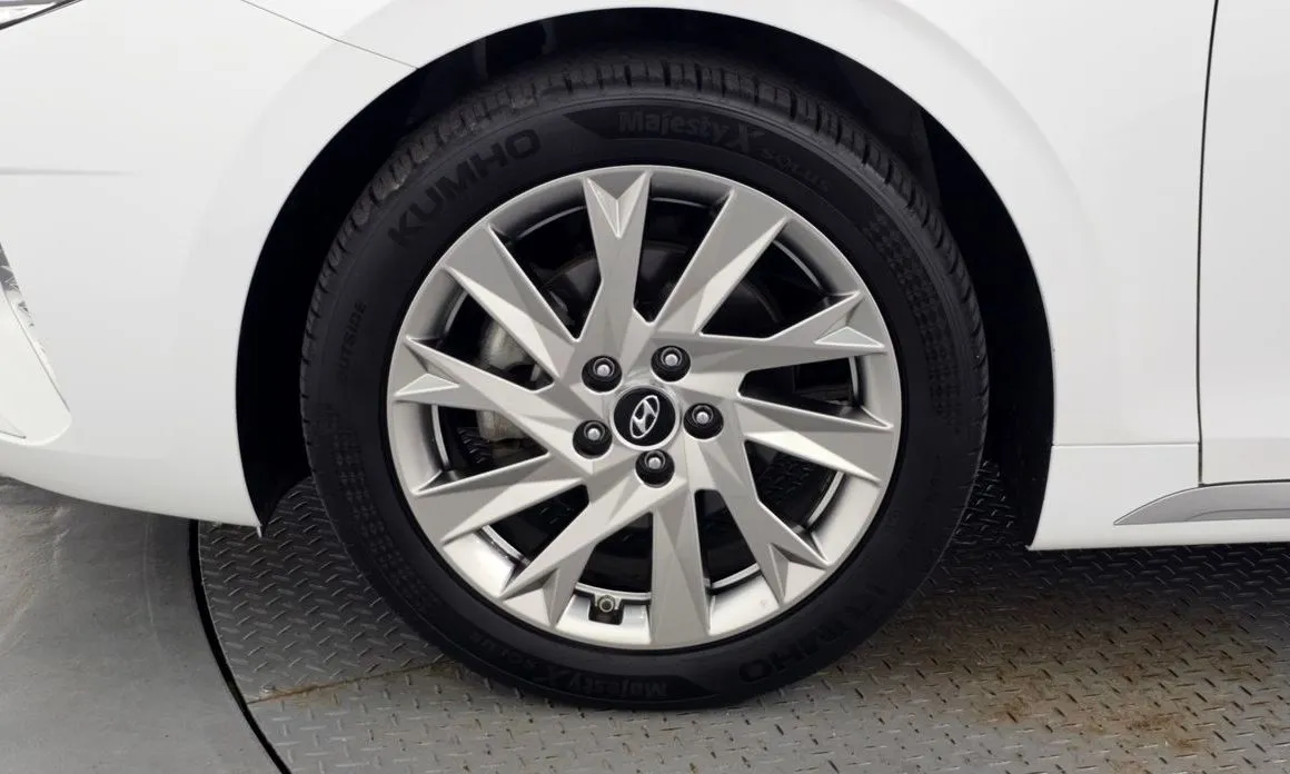 Hyundai Grandeur — фото 6