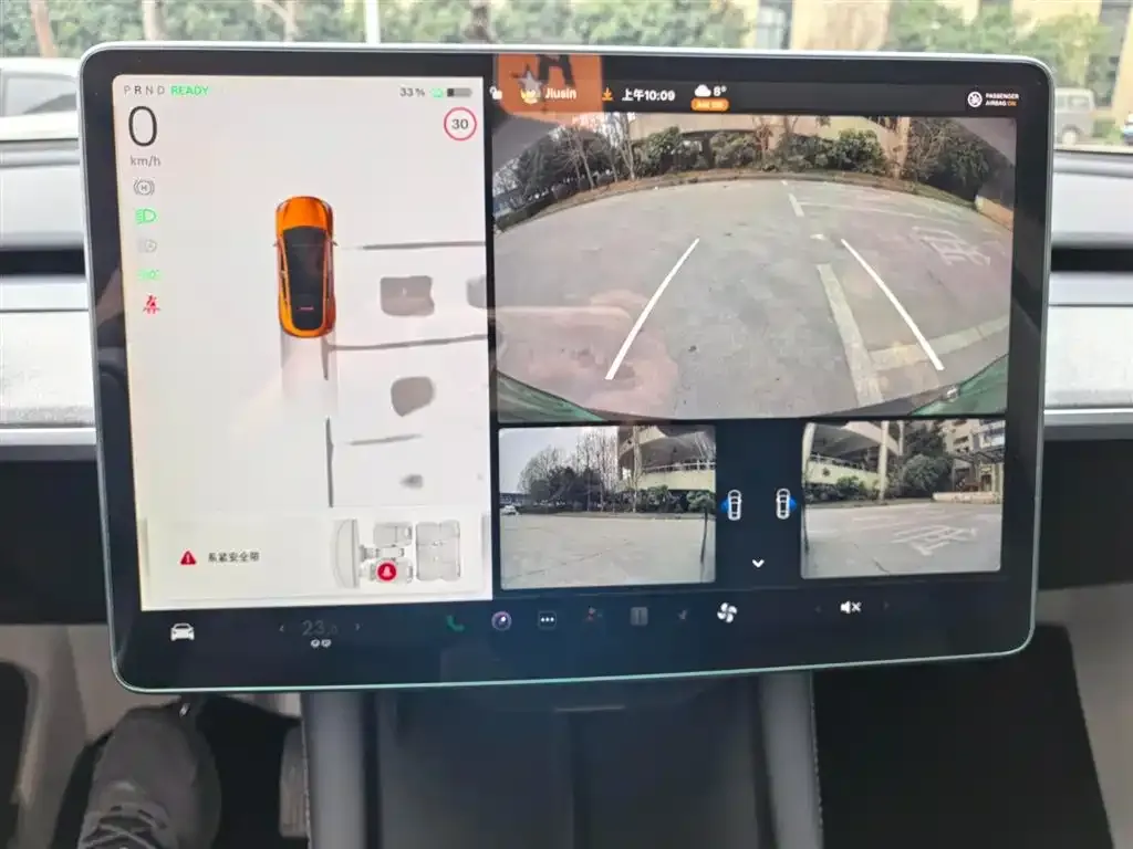 Tesla Model Y — фото 10