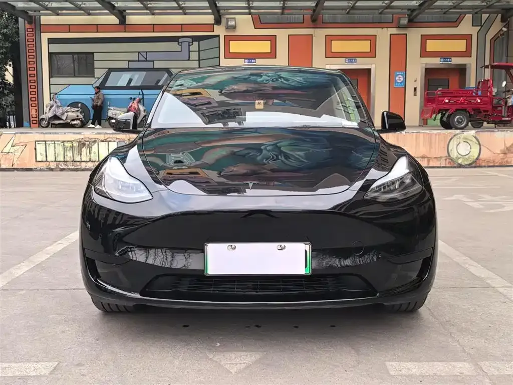 Tesla Model Y — фото 4