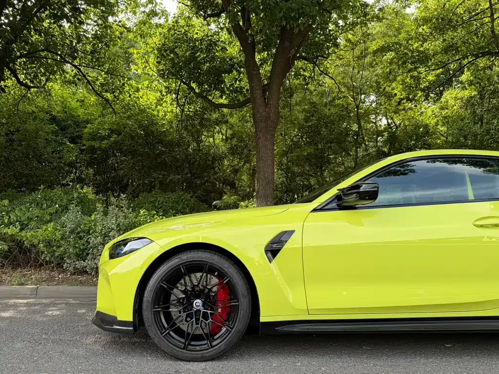 BMW M4 — фото 4
