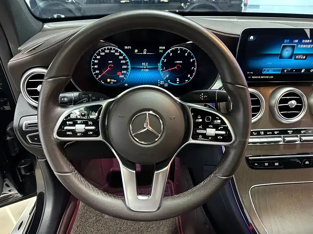 Mercedes-Benz GLC — фото 4