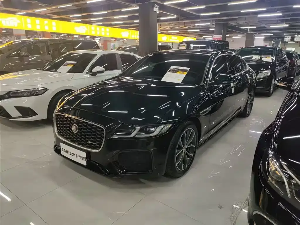 Jaguar XFL — фото 1