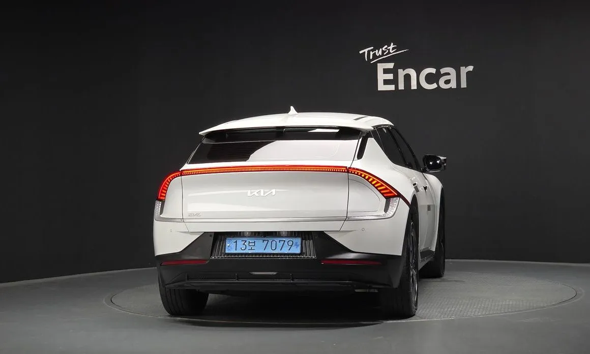 Kia EV6 — фото 2