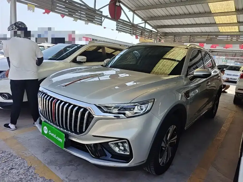 Hongqi HS5 — фото 1