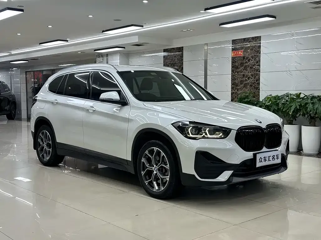 BMW X1 — фото 3