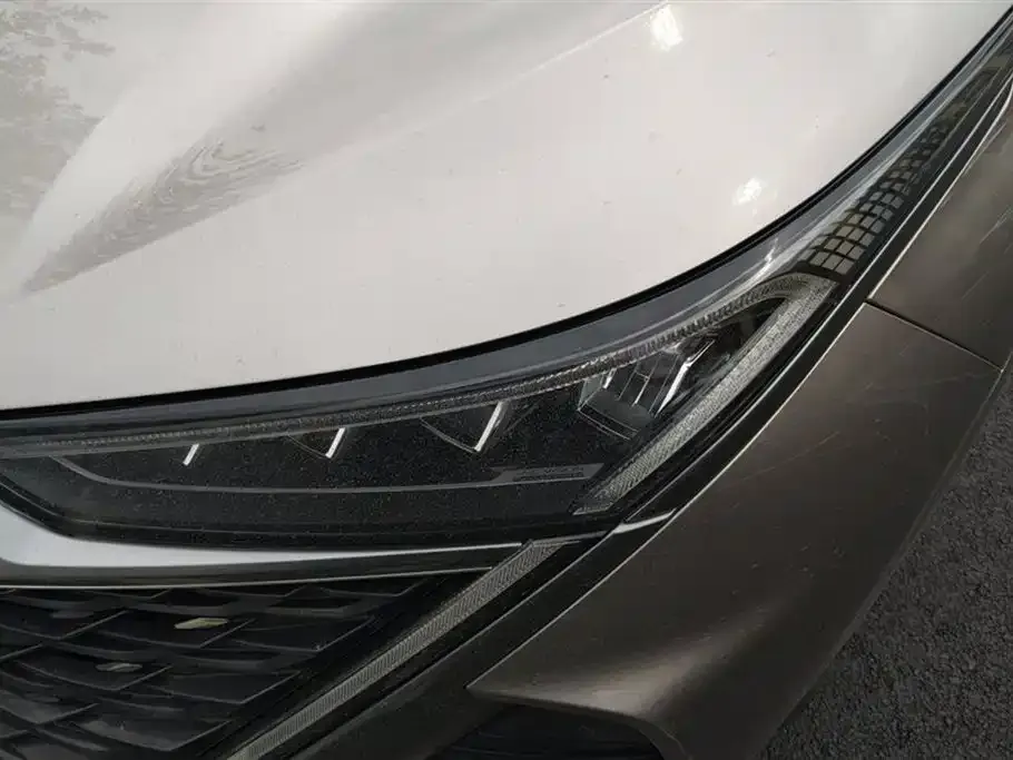 Roewe RX9 — фото 4