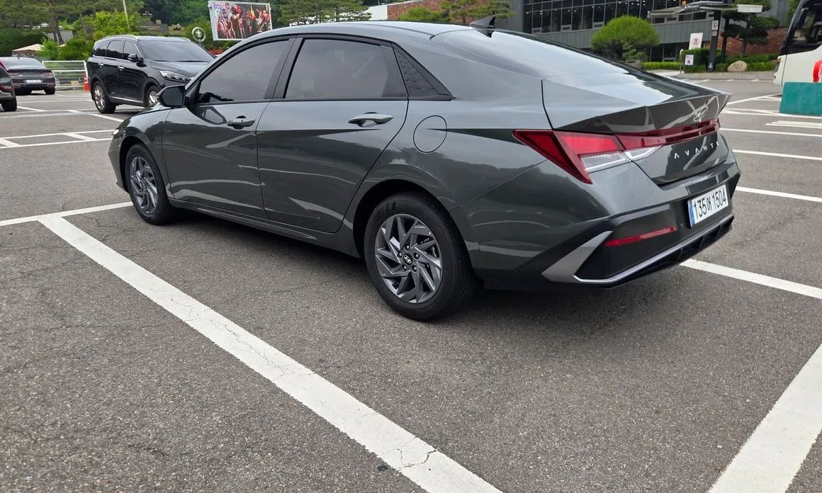 Hyundai AVANTE — фото 4