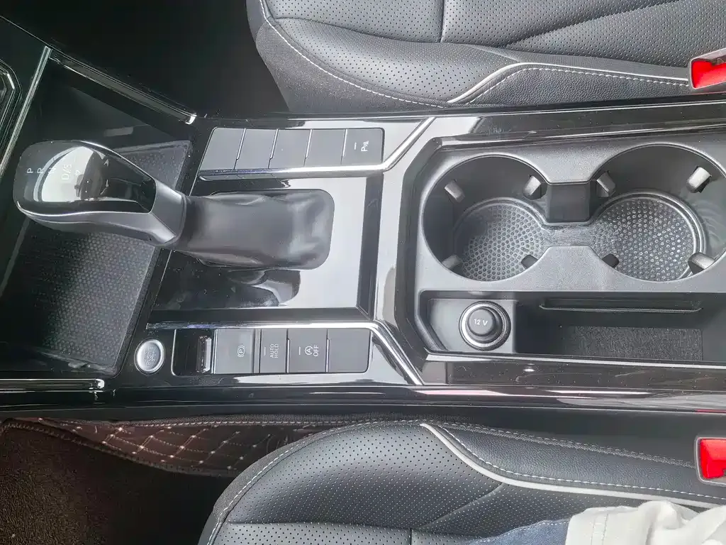 Volkswagen Passat — фото 10