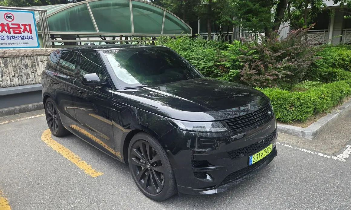 Land Rover Range Rover Sport — фото 1