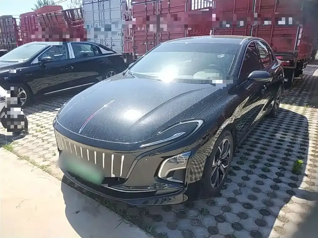 Hongqi E-QM5 — фото 2