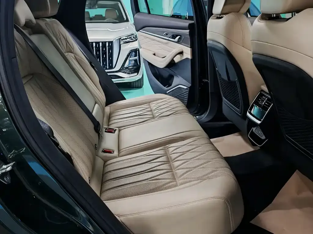 Geely Xingyue L — фото 10