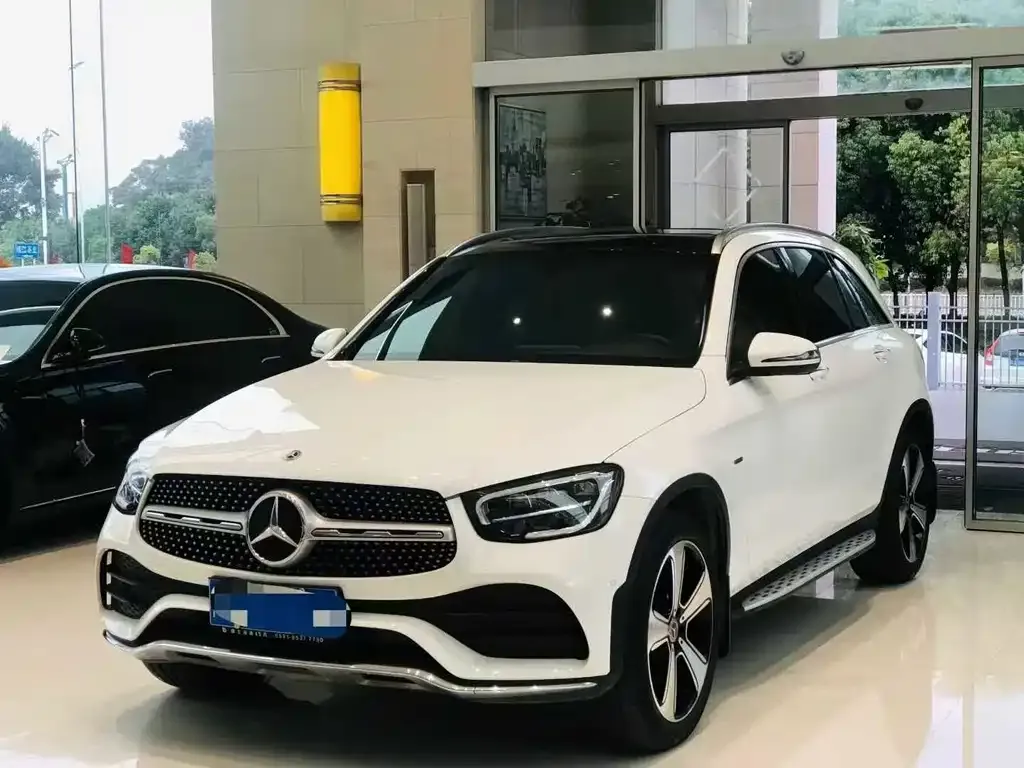 Mercedes-Benz GLC — фото 1