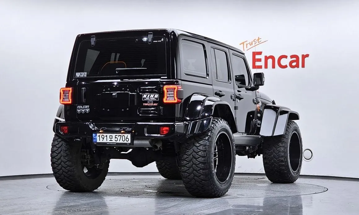 Jeep Wrangler — фото 2