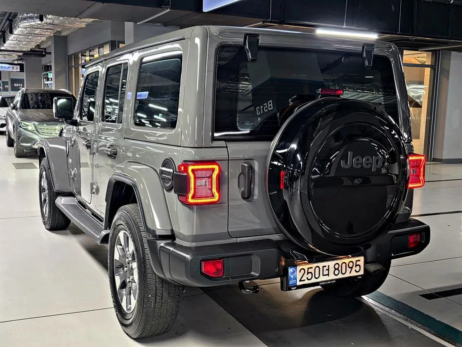 Jeep Wrangler — фото 5