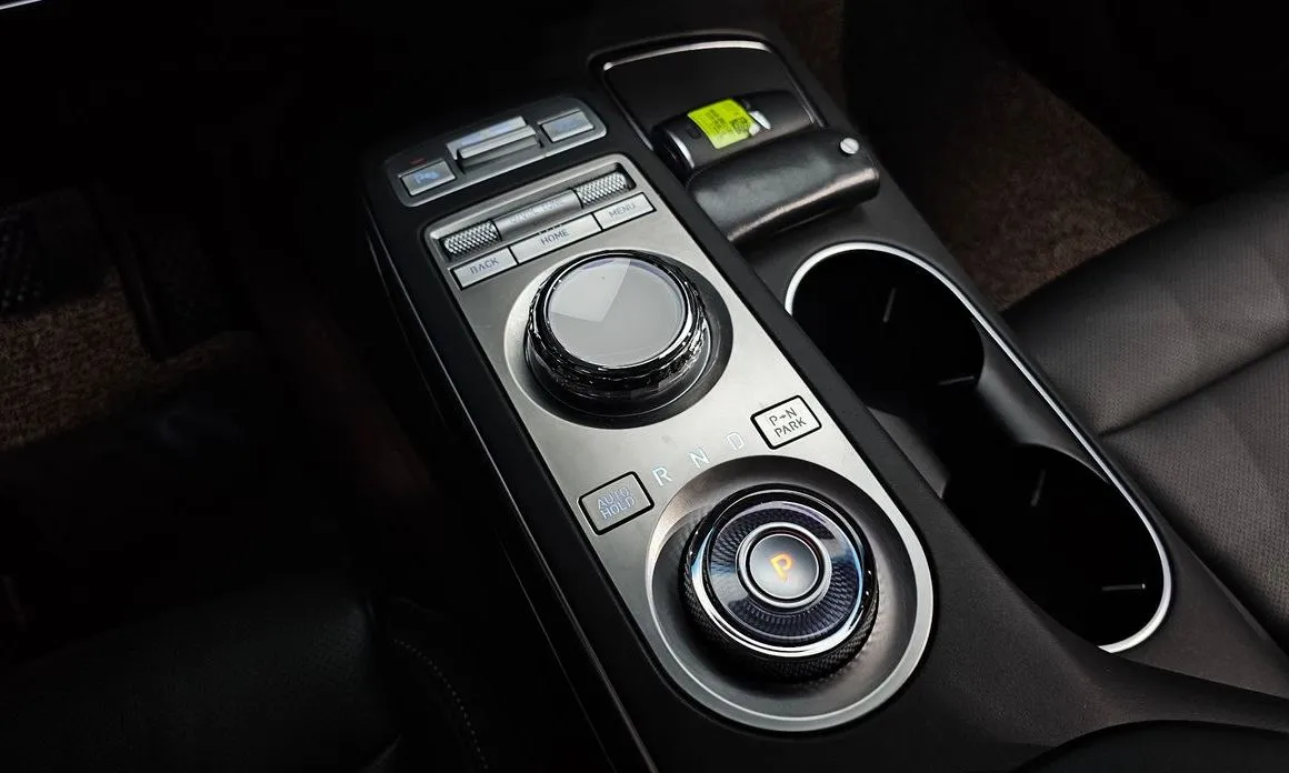 Genesis GV70 — фото 4