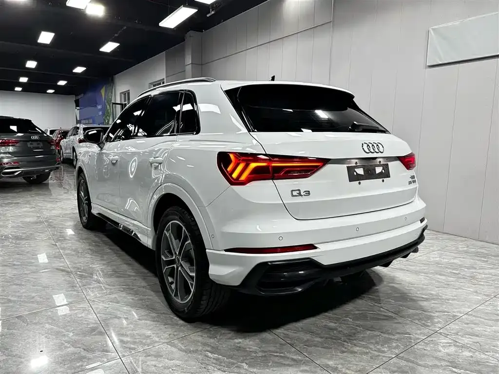 Audi Q3 — фото 9