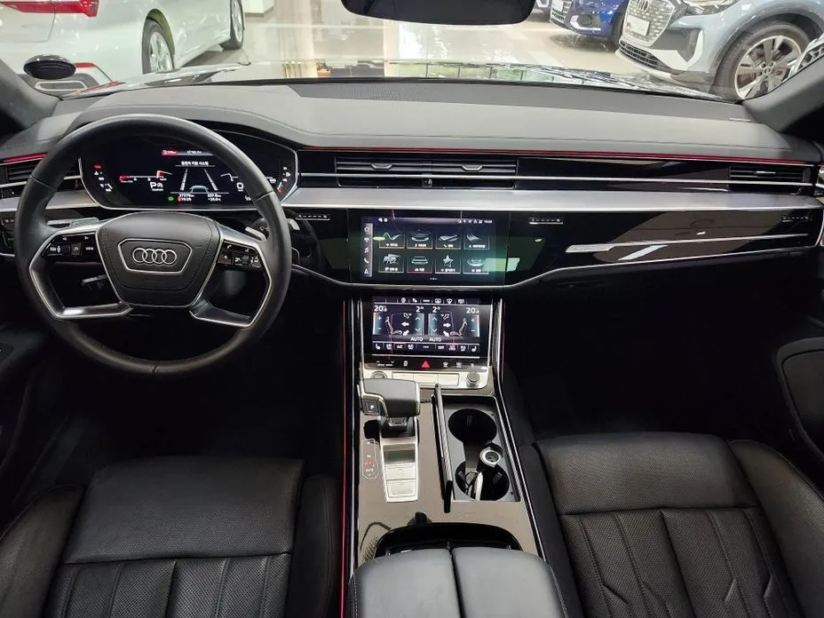 Audi A8 — фото 3
