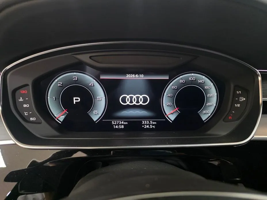 Audi A8 — фото 2
