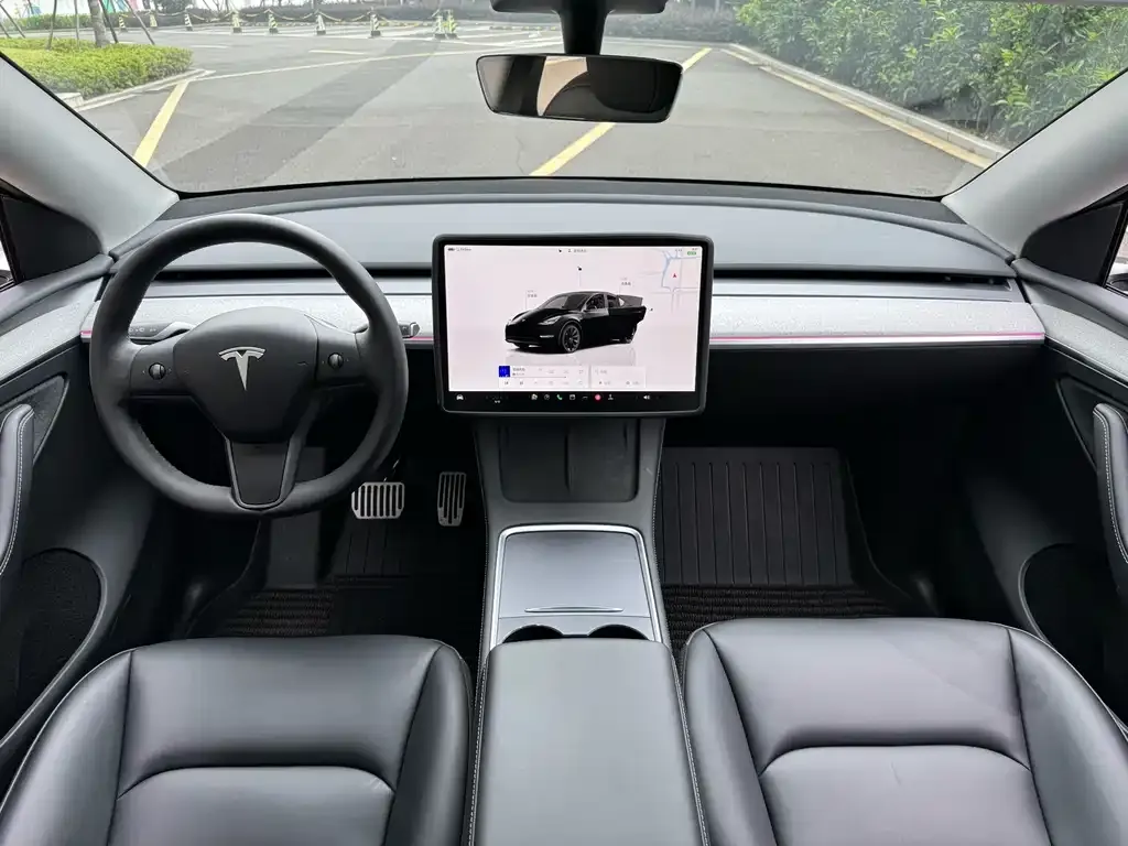 Tesla Model Y — фото 7