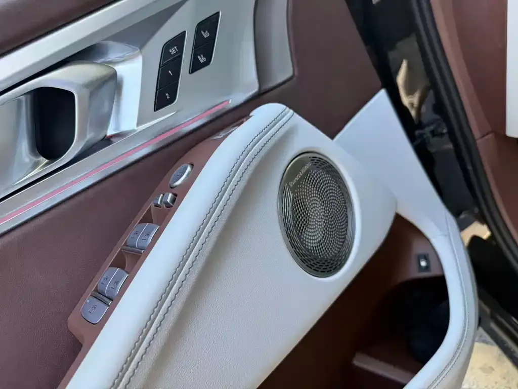 BMW XM — фото 3