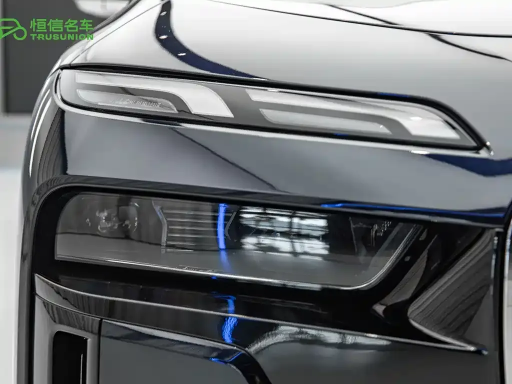 BMW i7 — фото 3