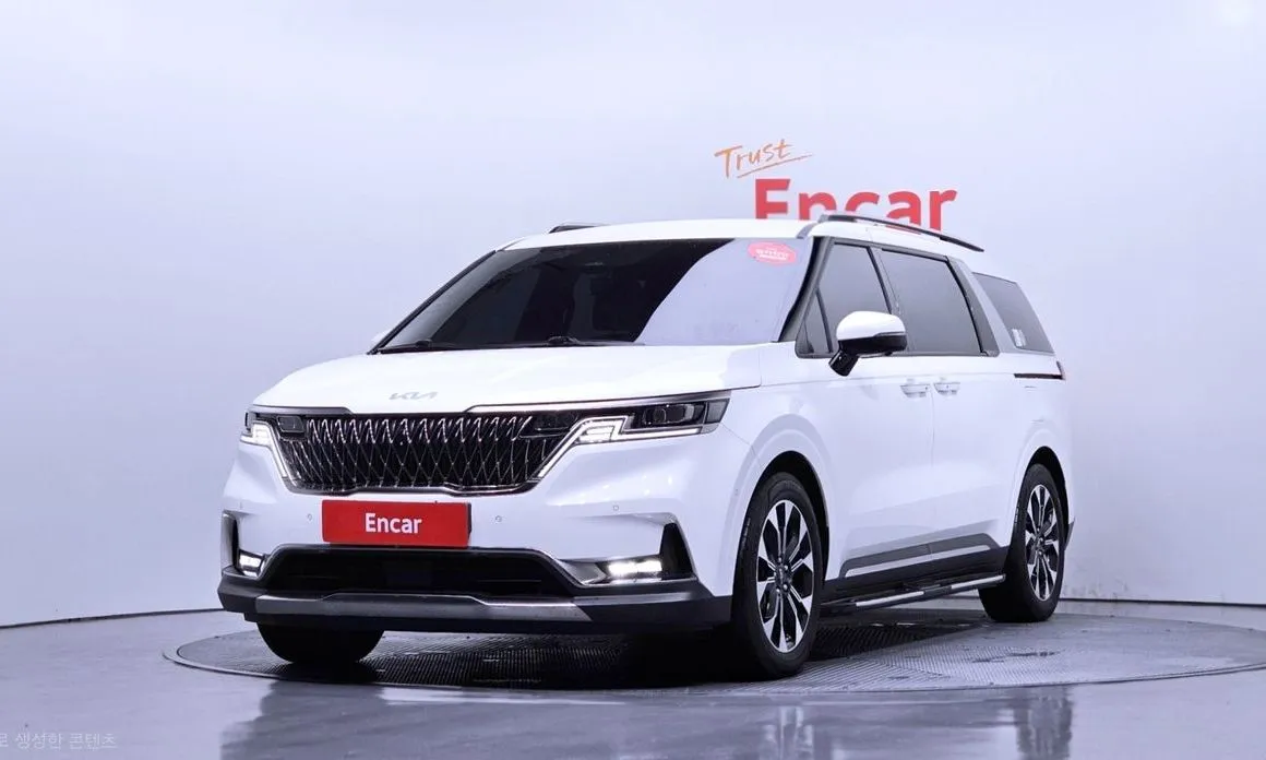 Kia Carnival — фото 1
