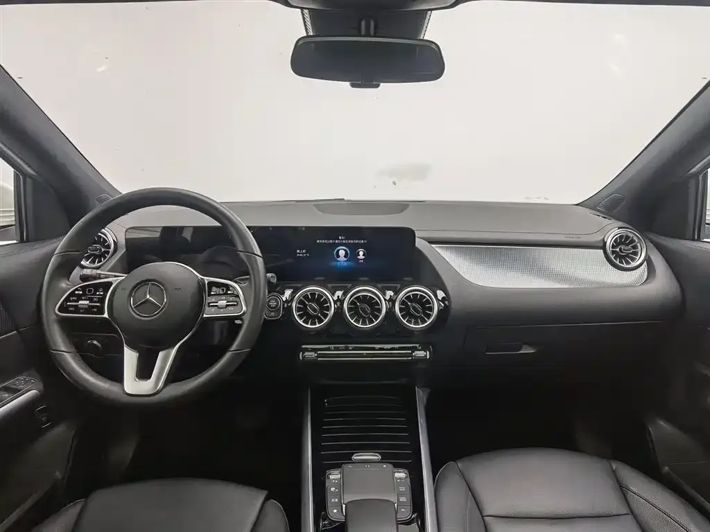 Mercedes-Benz GLA — фото 7