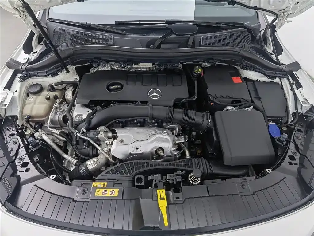 Mercedes-Benz GLA — фото 8