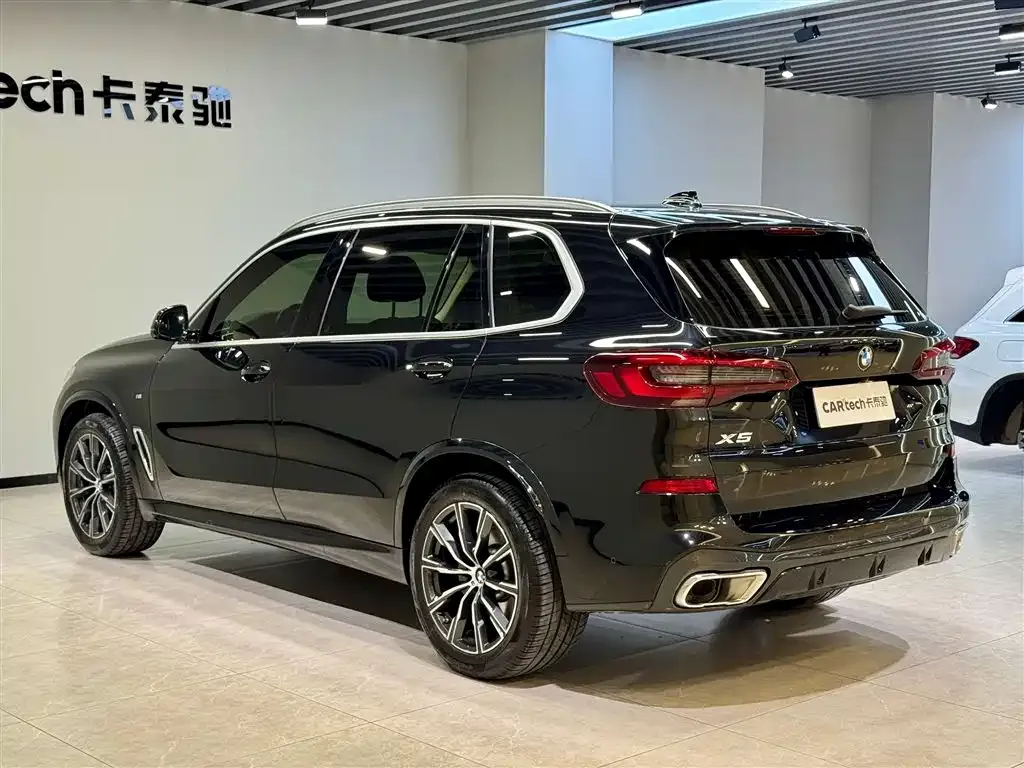 BMW X5 — фото 6