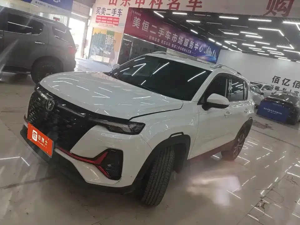 Changan CS35PLUS — фото 1