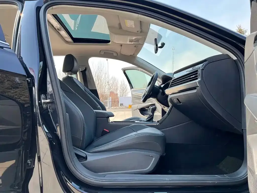 Volkswagen Passat — фото 2