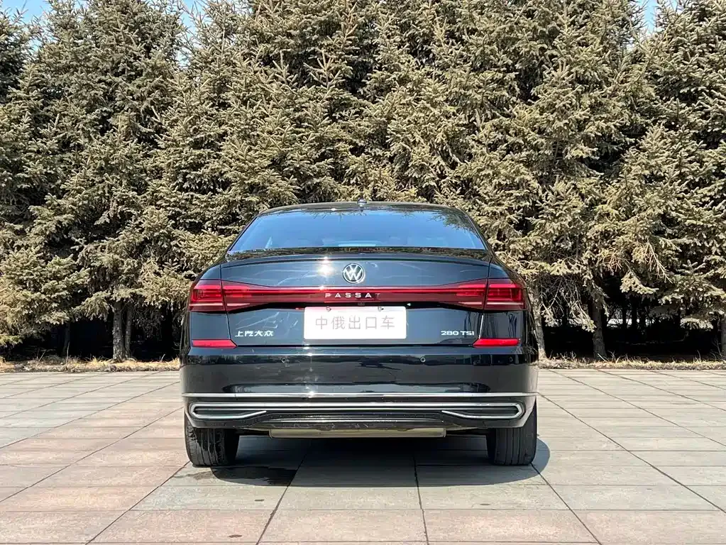 Volkswagen Passat — фото 7