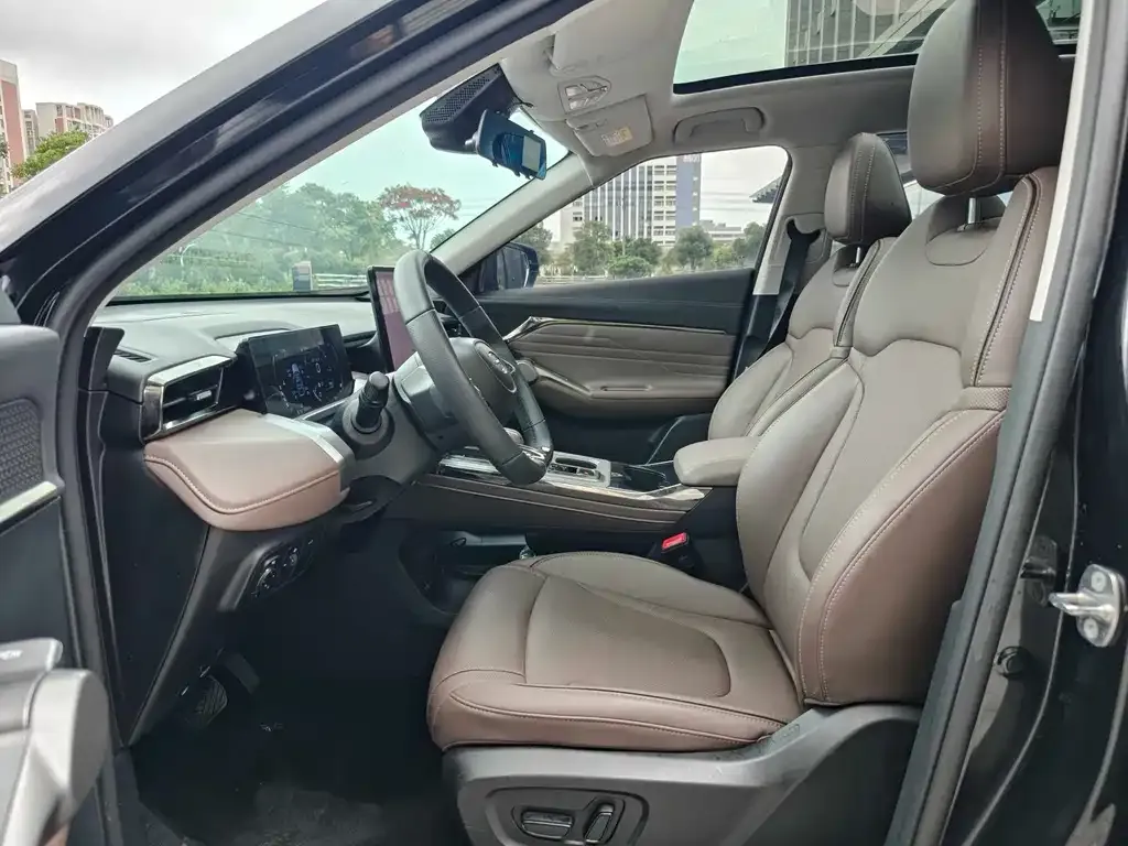 GAC Motor Trumpchi GS4 — фото 10