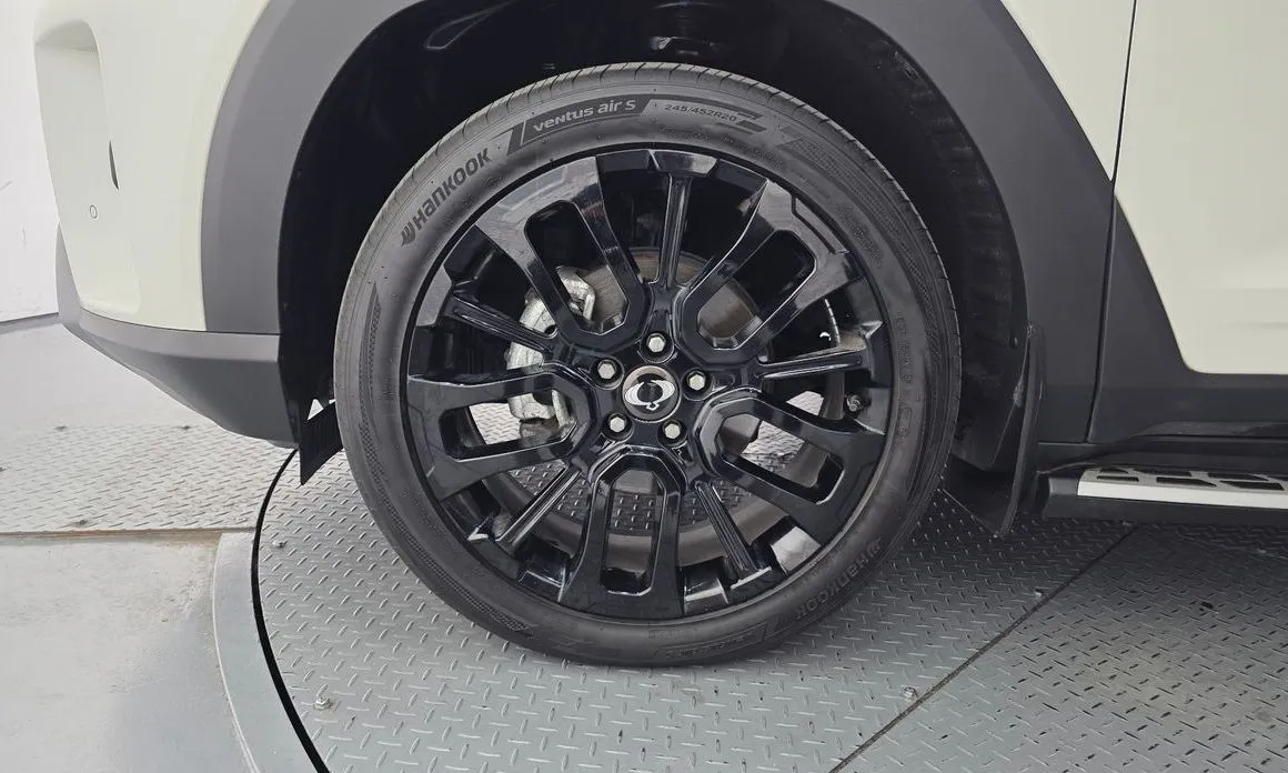 KG Mobility (Ssangyong) Torres — фото 10