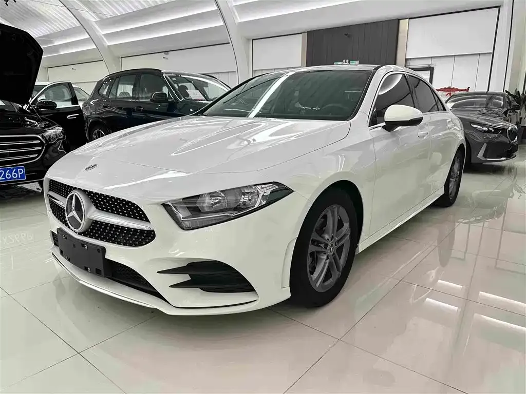 Mercedes-Benz A-Class — фото 1