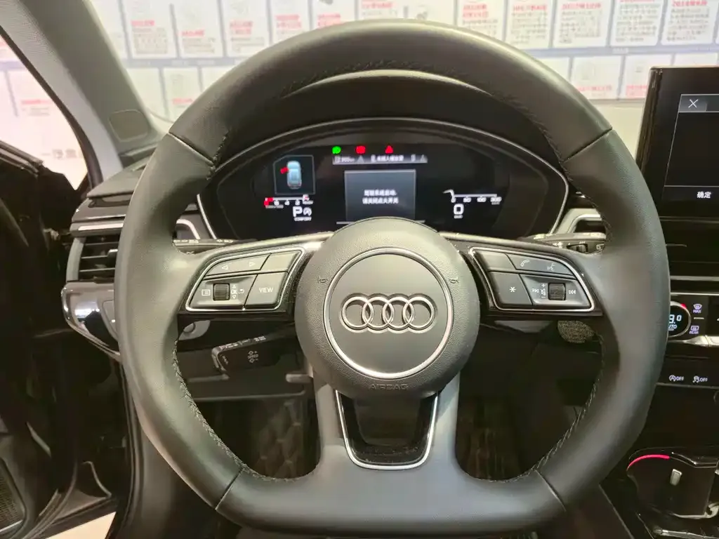 Audi A4 (Import) — фото 6