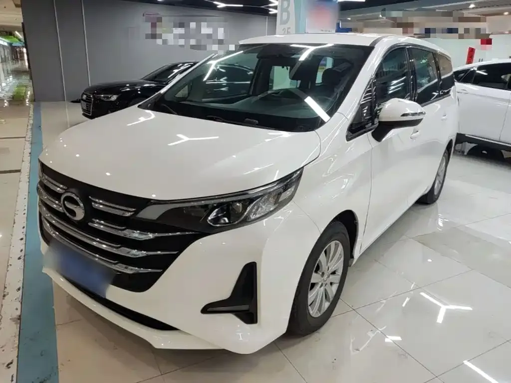 GAC Motor Trumpchi M6 — фото 1
