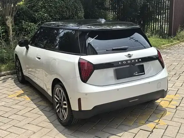 MINI Cooper EV — фото 2