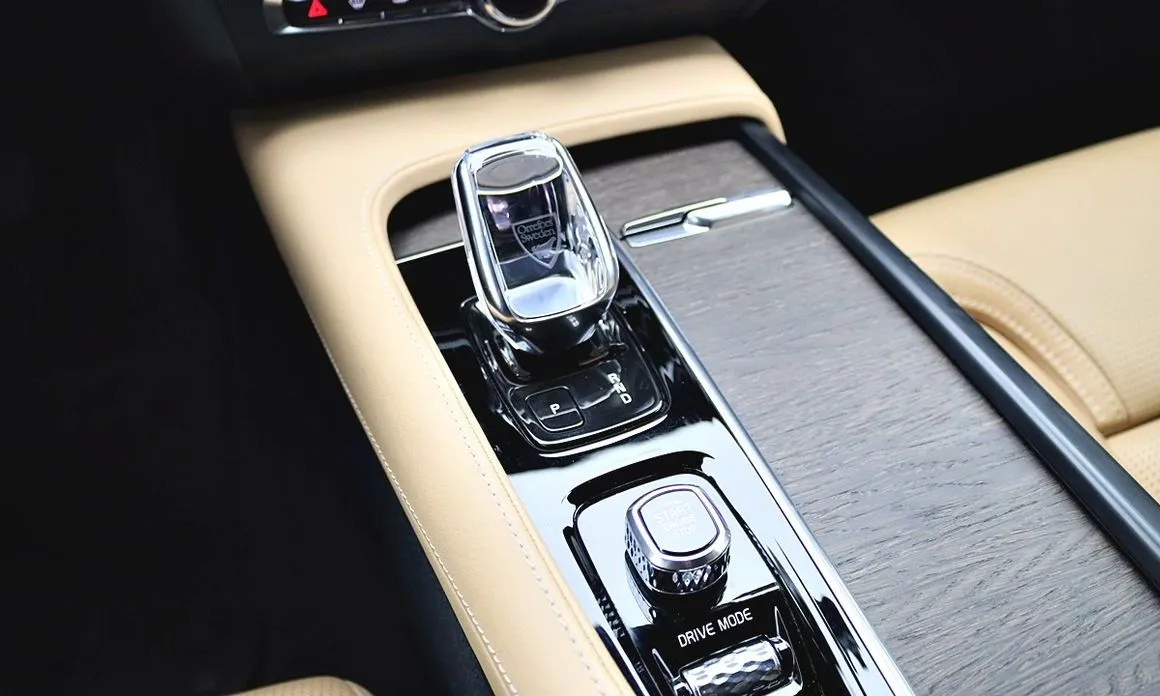 Volvo S90 — фото 4