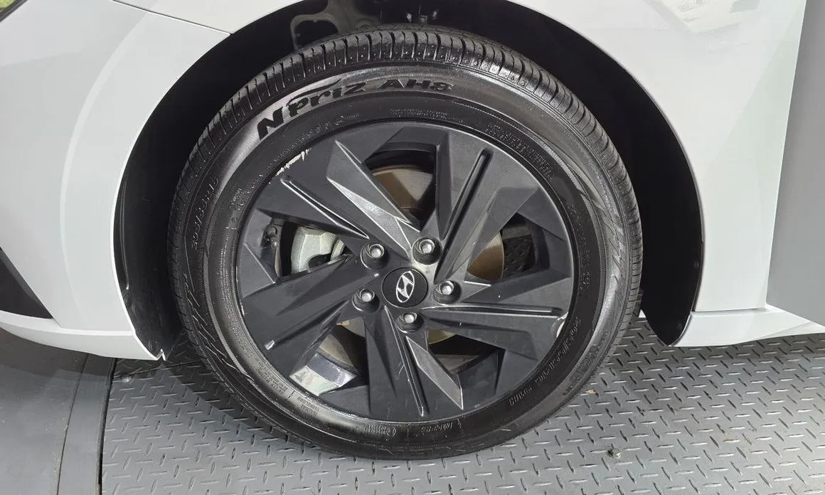 Hyundai AVANTE — фото 10