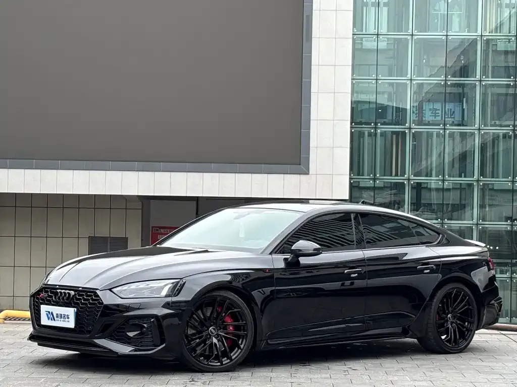 Audi RS 5 — фото 1