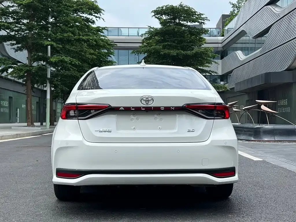 Toyota Allion — фото 9