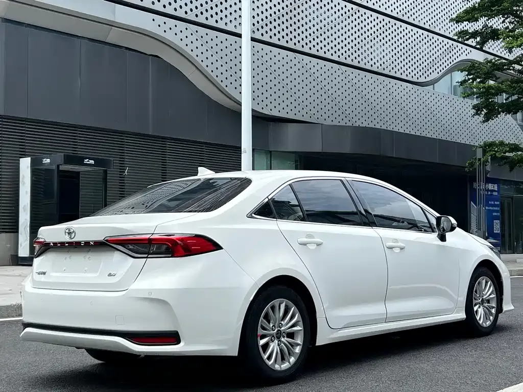 Toyota Allion — фото 7