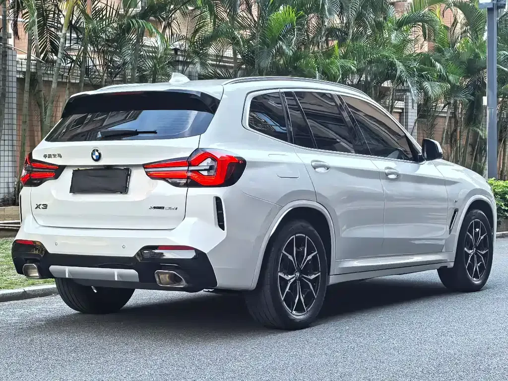 BMW X3 — фото 10