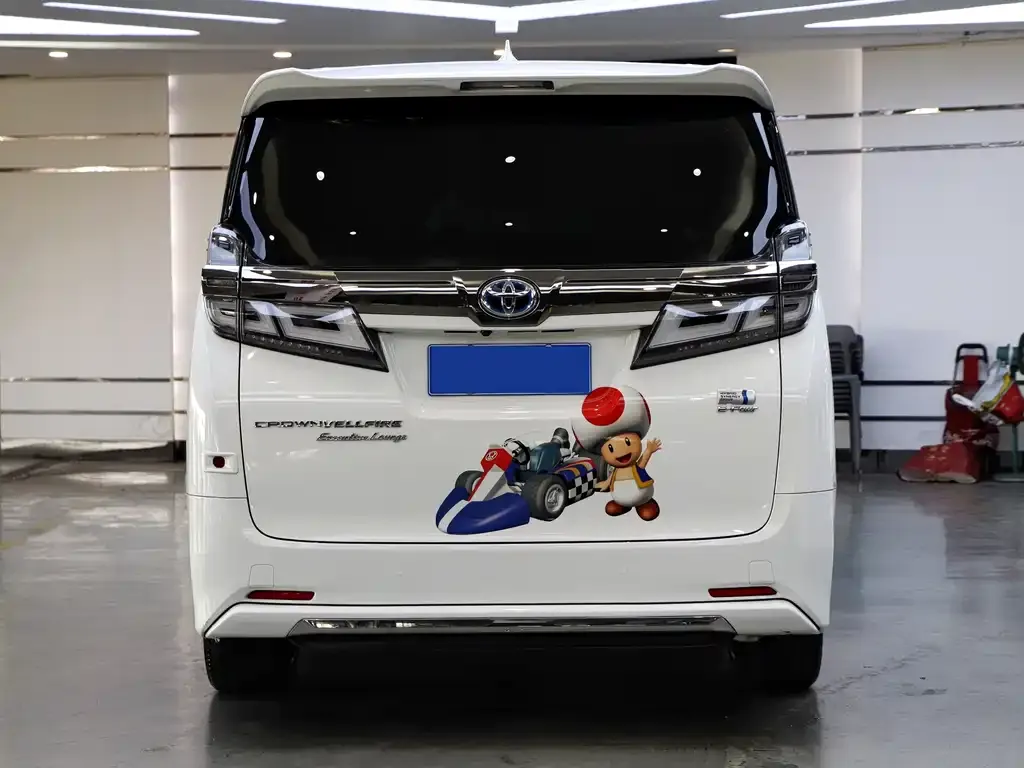 Toyota Vellfire — фото 5