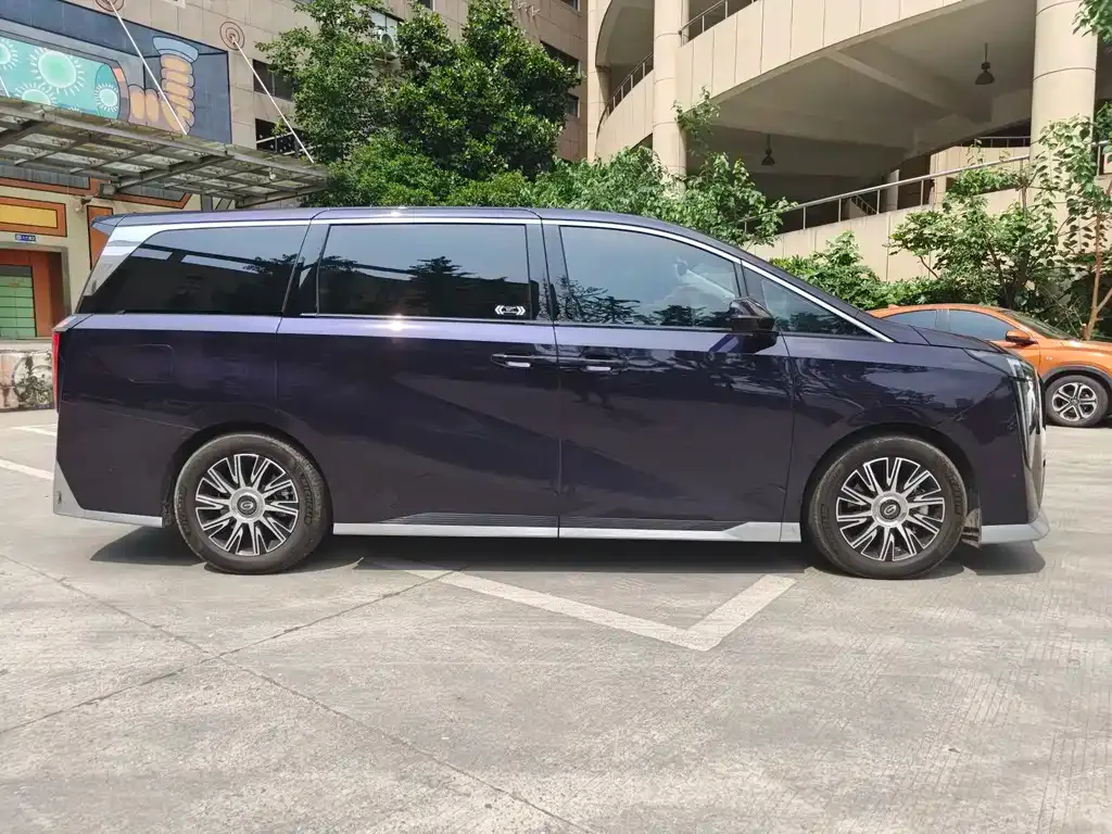 GAC Motor Trumpchi E9 — фото 4