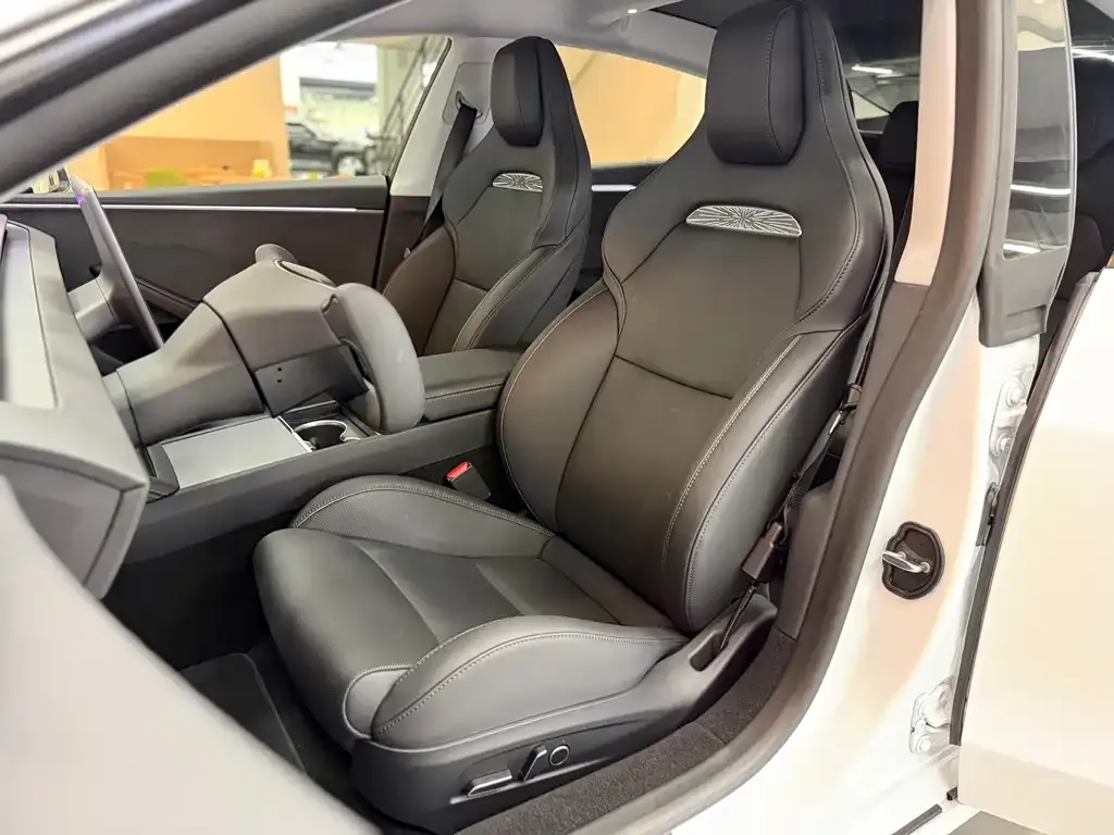 Tesla Model 3 — фото 3