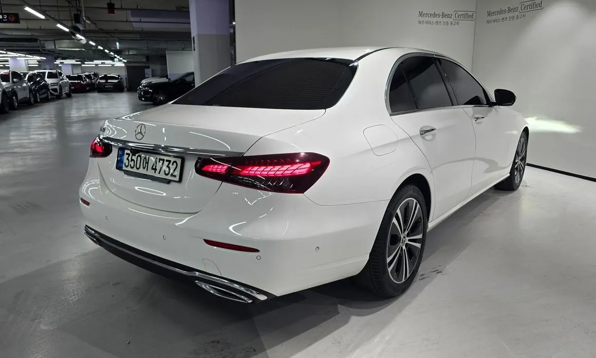 Mercedes-Benz E-Class — фото 10