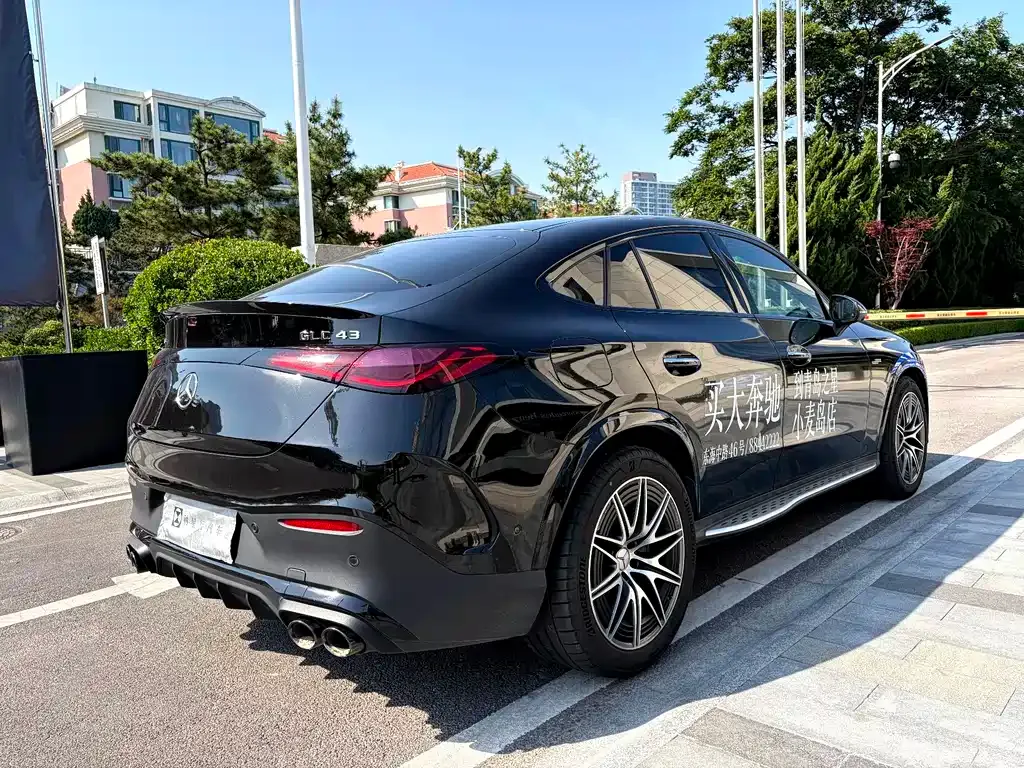 Mercedes-Benz GLC Coupe AMG — фото 9