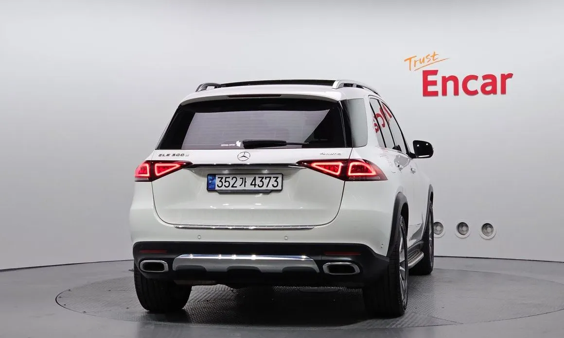 Mercedes-Benz GLE-Class — фото 4